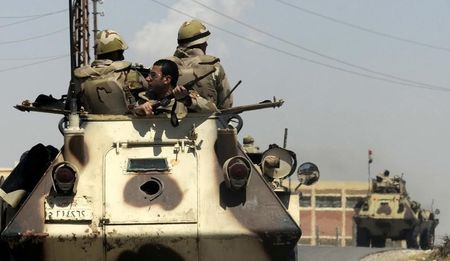 مقتل 30 على الأقل وإصابة 50 في انفجارات وهجمات بمصر
