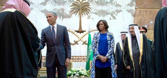 لحظات حرجة لميشيل أوباما في السعودية
