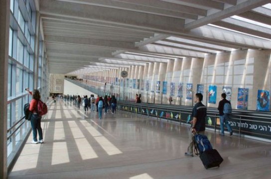 6 % انخفاضا في أعداد السائحين الوافدين إلى إسرائيل في 2014