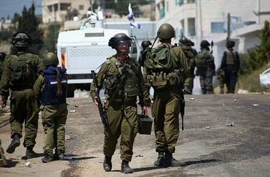 الاحتلال يقتحم حرم