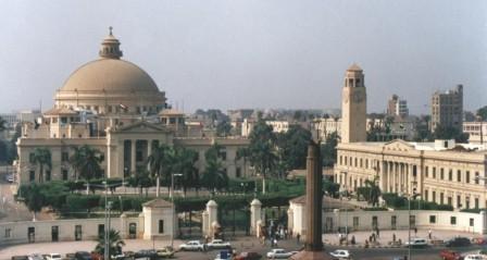 السلطات المصرية توافق على دخول الطلاب الجدد للدراسة بالجامعات المصرية
