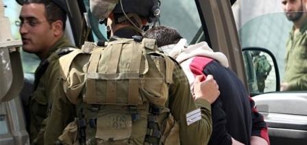 الاحتلال يعتقل ثلاثة مواطنين ويستدعي آخرين شرق بيت لحم
