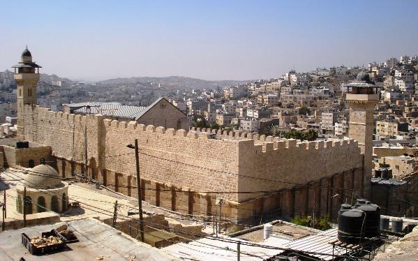 إجراءات مشددة جديدة في الخليل