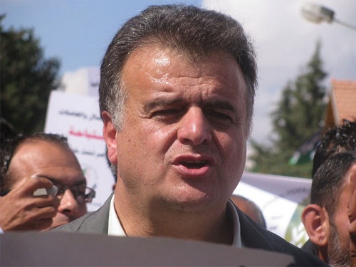 سعد: التهديدات الإسرائيلية بوقف تصاريح 100 الف عامل عنصرية بامتياز
