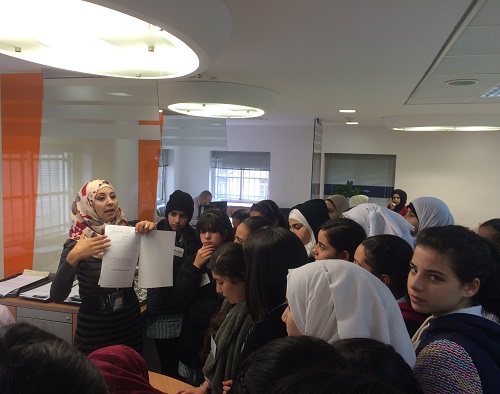 طالبات انجاز فلسطين في زيارة ميدانية لبنك الاردن / فرع رام الله
