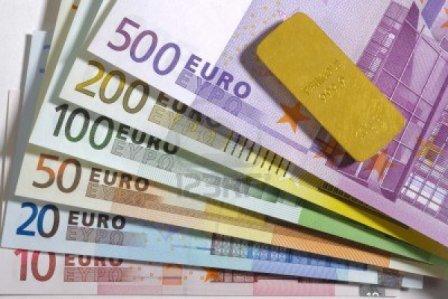 هبوط اليورو بعد انتقاد دراجي لتأثيره على التضخم
