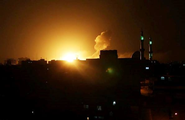 الاحتلال:استهدفنا موقعين لحماس رداً على إطلاق صاروخ من غزة