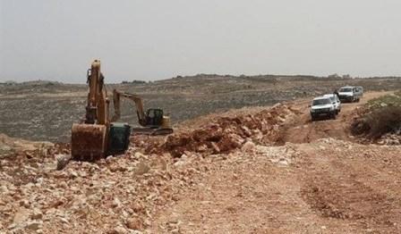 بيت لحم: الاحتلال يغلق الطريق الموصل للأراضي الزراعية غرب الخضر
