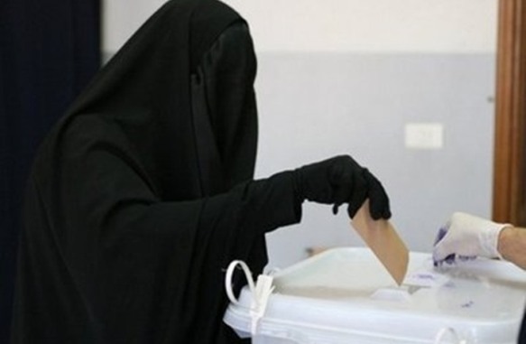 للمرة الأولى : سعوديات في انتخابات البلدية ترشحاً واقتراعاً !