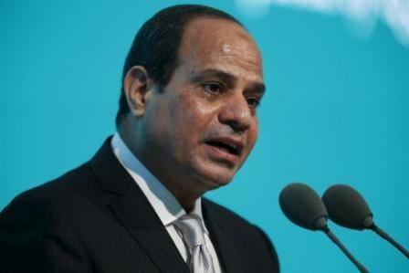 السيسي يحث بريطانيا ودول حلف الاطلسي على بذل مزيد من الجهد في ليبيا
