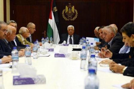 'التنفيذية' تعتمد توصيات اللجنة السياسية المتعلقة بتحديد العلاقات مع الاحتلال
