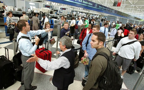 توقعات بتجاوز عدد الأمريكيين المسافرين للعطلات 100 مليون للمرة الأولى
