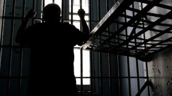 مخابرات الاحتلال تجدد عزل الأسير صوفان لستة شهور إضافية