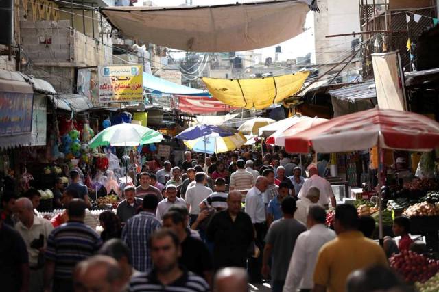 في العدد 54: الاقتصاد الفلسطيني ما بين اقتصاد الدولة ..الطوارئ...واقتصاد الصمود!