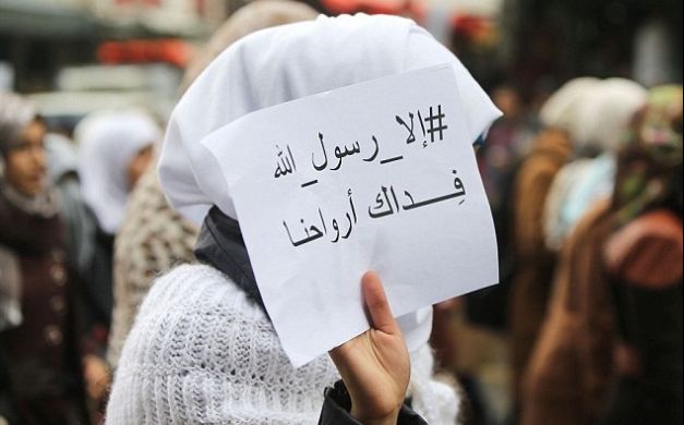 كاتب إسرائيلي يتطاول على الإسلام والنبي محمد