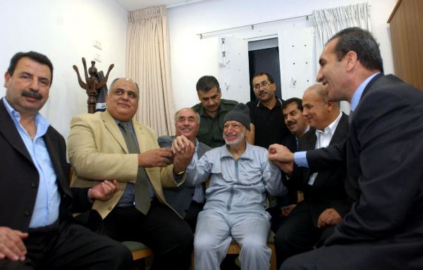 الطيراوي: تعرفنا على من دس السم لعرفات
