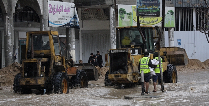  إسرائيل تفتح سدود المياه باتجاه منازل بغزة