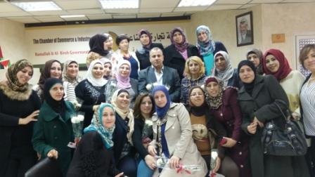 وزارة العمل تكرم