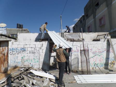 'الأونروا' تصرف بدل إيجار لألف متضرر في غزة