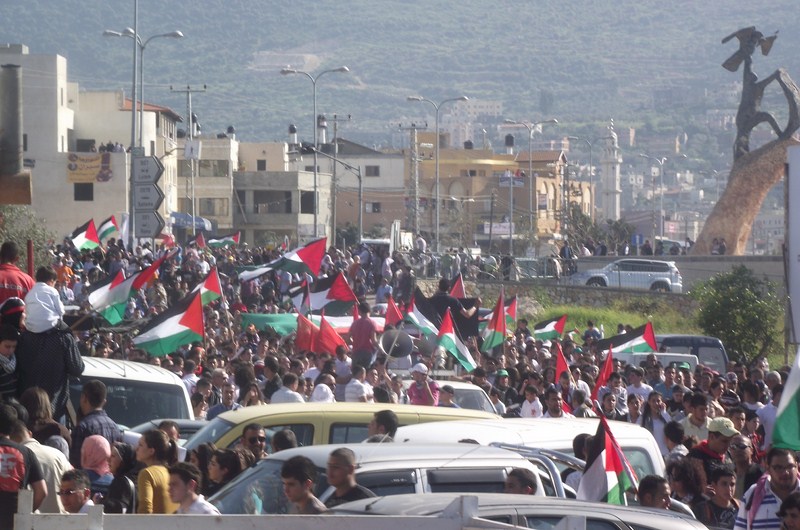 فلسطينيو الداخل يحيون الذكرى الـ39 ليوم الأرض بمسيرات جماهيرية