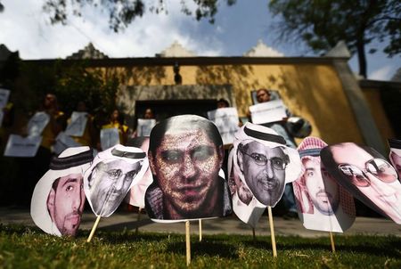السعودية تدافع عن سجلها في مجال حقوق الإنسان بعد جلد مدون
