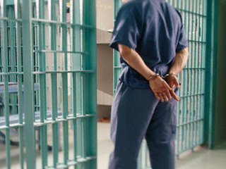 الافراج عن رجل في آلاباما بعد ان مكث 30 عاما في انتظار تنفيذ حكم الاعدام
