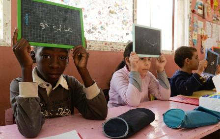 هل تصبح العامية لغة التدريس في العالم العربي؟
