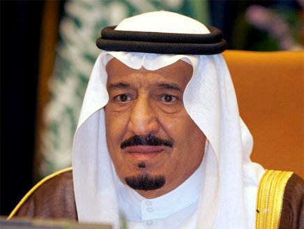 العاهل السعودي لقادة