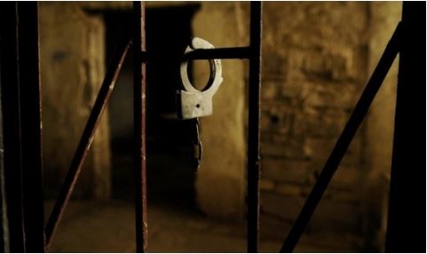 استمرار التوتر في سجن 'الشارون' بسبب عزل خمس أسيرات