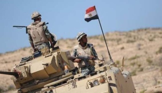  الجيش المصري يعلن مقتل 4 من جنوده إثر تفجير عبوة ناسفة في سيناء