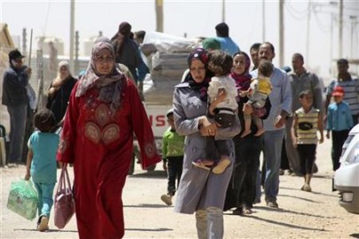  6 عائلات فلسطينية وسورية تهاجر من غزة عبر 