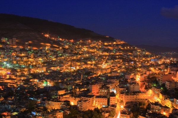 خاص الحدث: 