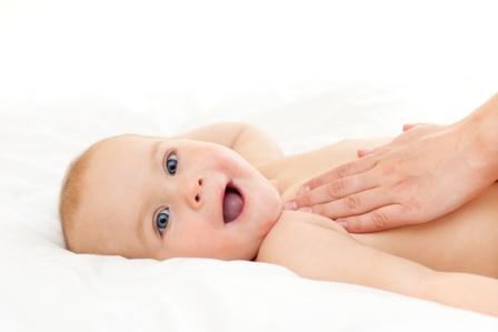 العلماء يحددون العمر المثالي للمرأة لإنجاب الطفل الأول