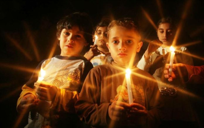 إسرائيل ترفض السماح بإصلاح أحد خطوط الكهرباء المغذية لغزة
