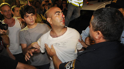  إصابة 20 شرطيا إسرائيليا واعتقال 6 من اليهود الإثيوبيين في مظاهرة بتل أبيب 