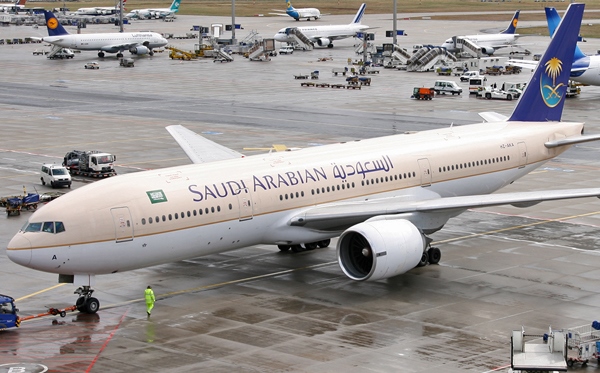 الخطوط السعودية تلغي تعاقدها مع شركة برتغالية لهبوط طائرتها بمطار بن جوريون
