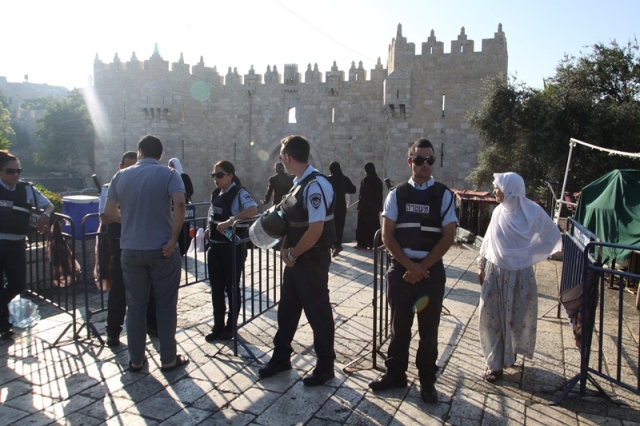 إسرائيل تسمح للفلسطينيين