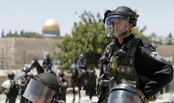 وسط دعوات لشد الرحال للأقصى...الاحتلال يكثف تواجده بالقدس في الجمعة الأولى من رمضان 