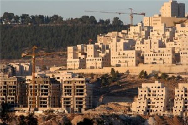 يعلون يقر إقامة مستوطنة على أراضي بيت آمر
