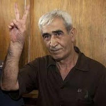 أحمد سعدات يهدد بإضراب مفتوح عن الطعام