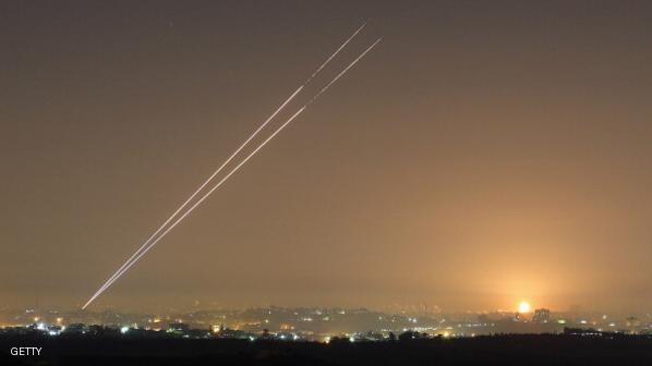 طائرات حربية إسرائيلية تقصف مواقع لحماس في غزة 