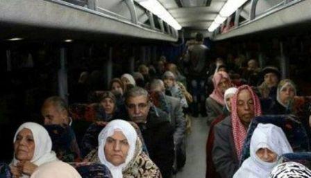 800 مواطن يغادرون غزة لإحياء 
