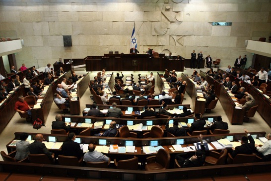 الكنيست الإسرائيلي توبخ النائب غطاس لمشاركته في أسطول الحرية