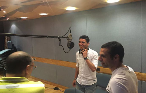 محمد عساف ينتهي من تسجيل أغنية مهداة للشعب المصري