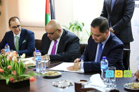 توقيع اتفاقية شق شبكة الطرق داخل مشروع بوابة أريحا بطول 40 كم