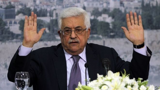 خلاف بين المؤسسة الأمنية والسياسية في إسرائيل حول الرئيس عباس
