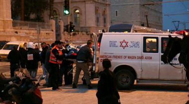 طعن 6 من اليهود المثليين في القدس 