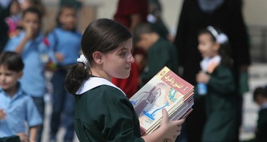 ركود في أسواق غزة عشية بدء العام الدراسي الجديد