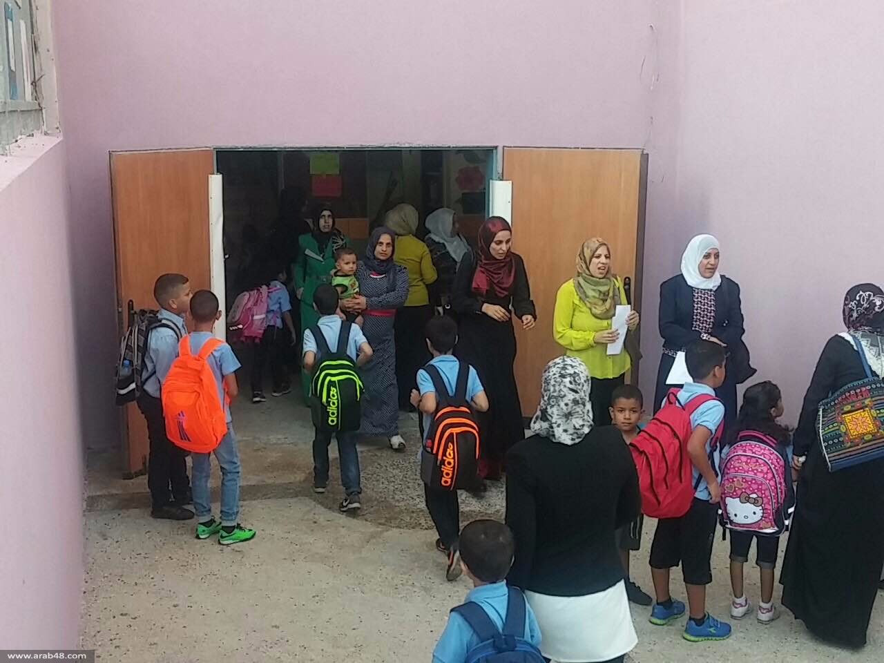 أم الفحم: 18500 طالب يعودون إلى مقاعد الدراسة