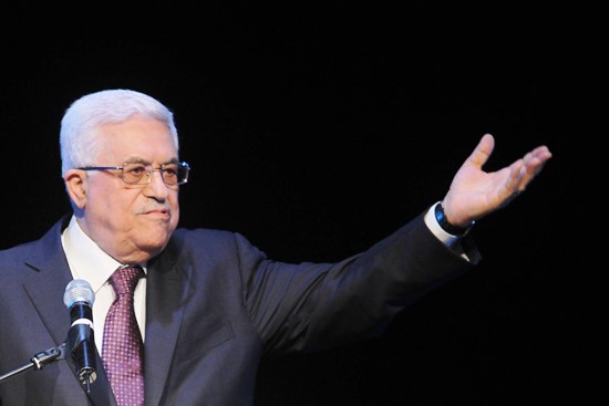 مسيرة في بيت لحم تطالب الرئيس عباس بالرحيل (شاهد الحدث- فيديو)